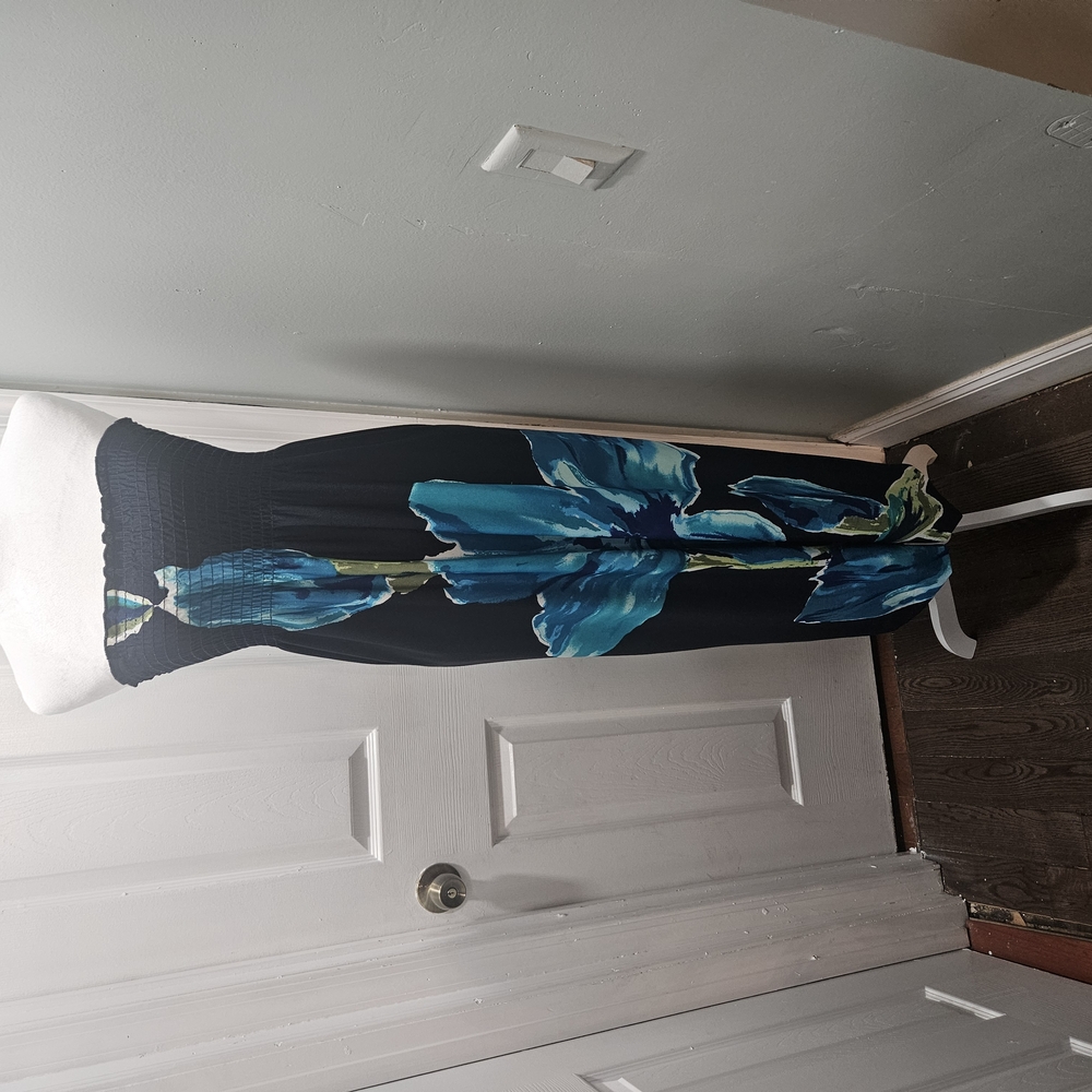 Elegant Blue Floral Maxi Dress